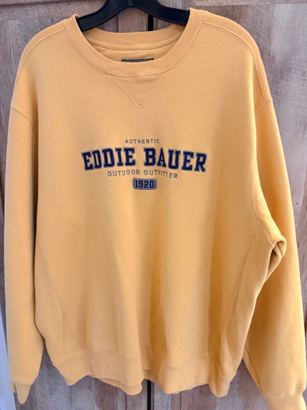 Eddie Bauer XL Vintage 90’s Mustard Yellow Crewneck Sweatshirt Navy letter Logo
